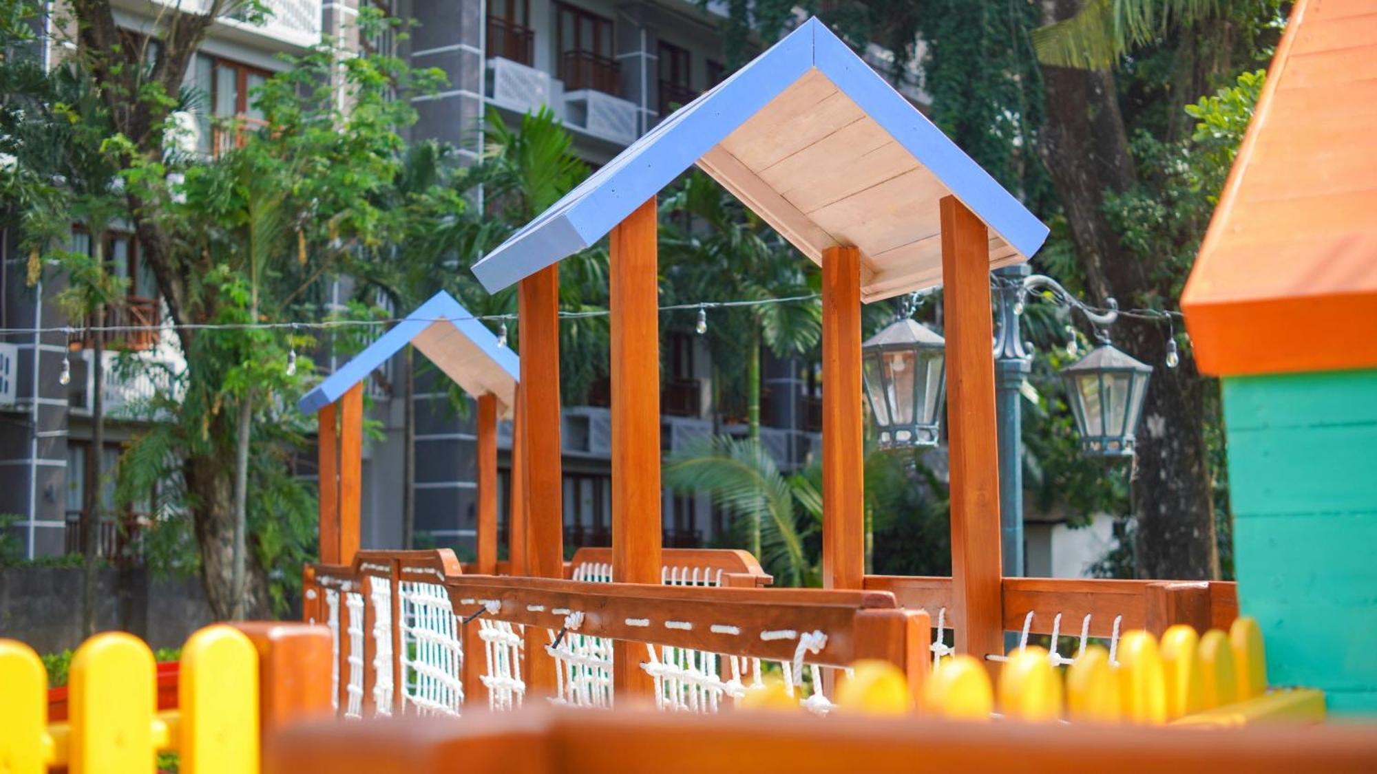Lorin Syariah Solo Hotel Exterior foto