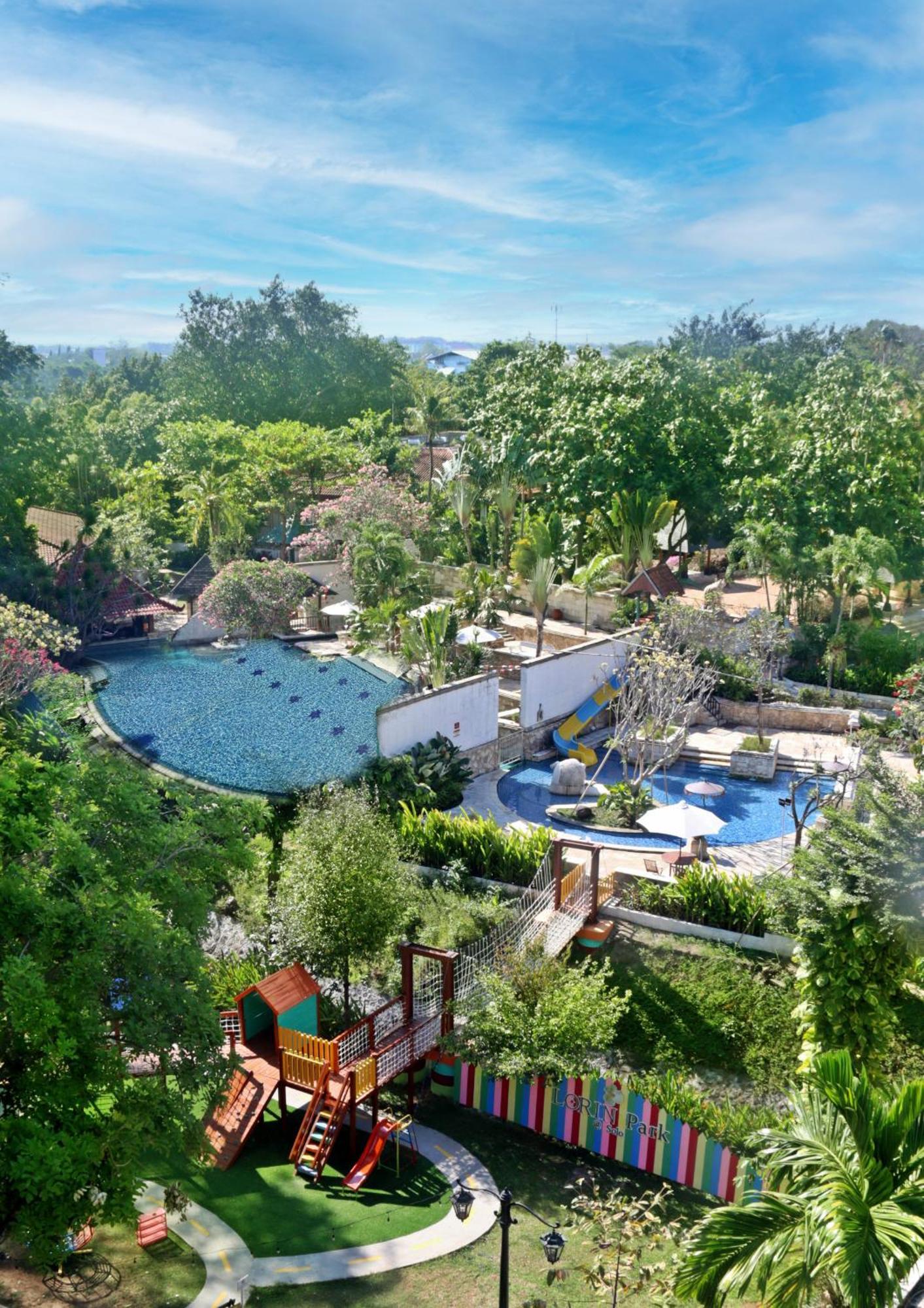 Lorin Syariah Solo Hotel Exterior foto